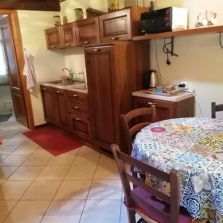 La Girandola Apartment *